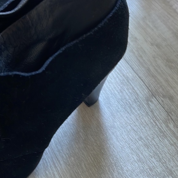 Kenneth Cole Reaction Booties - Picture 6 of 11